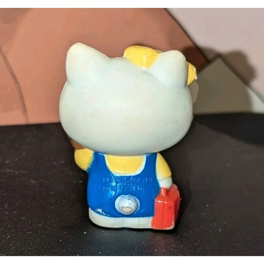 Vintage 1983 SANRIO Hello Kitty ANNA GARDENER 2